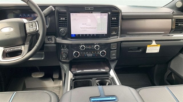 2026 Ford Super Duty F-350 SRW Platinum