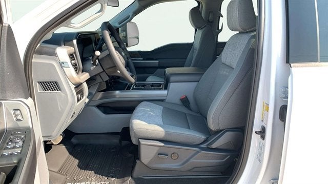 2026 Ford Super Duty F-350 SRW XLT