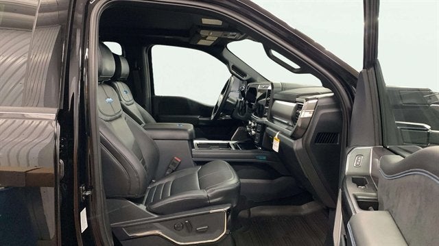 2026 Ford Super Duty F-350 SRW Platinum