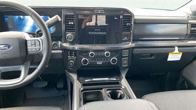 2027 Ford Super Duty F-350 SRW LARIAT