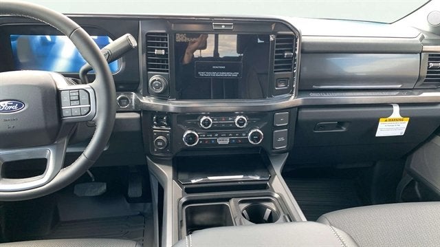 2027 Ford Super Duty F-350 SRW LARIAT