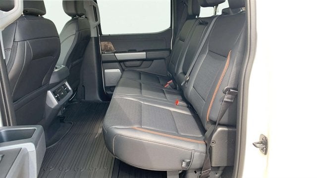 2027 Ford Super Duty F-350 SRW LARIAT