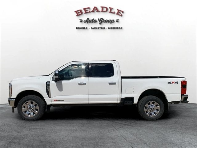 2027 Ford Super Duty F-350 SRW LARIAT