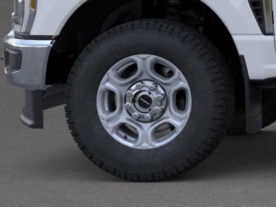 2026 Ford Super Duty F-350® XLT