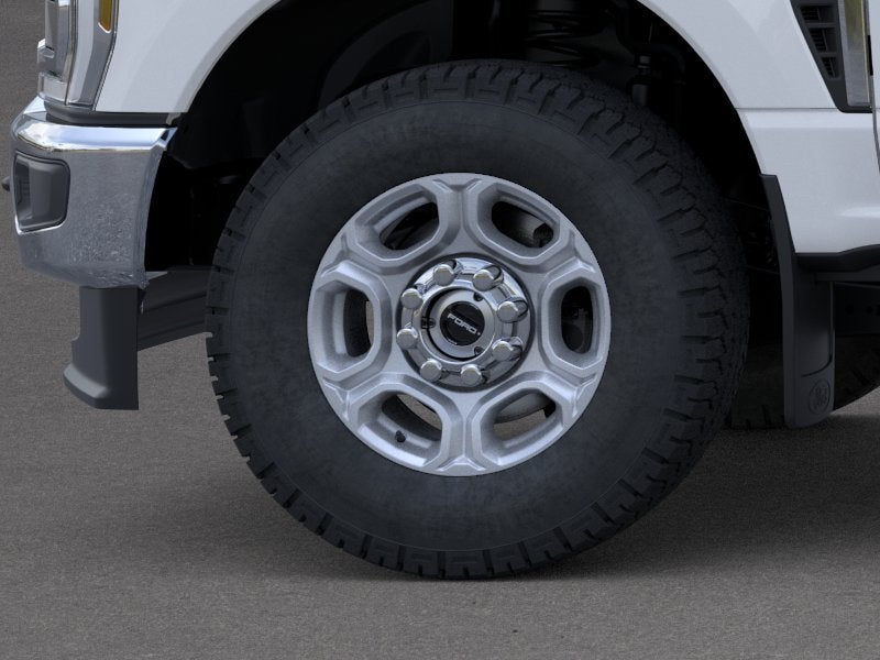 2026 Ford Super Duty F-350® XLT