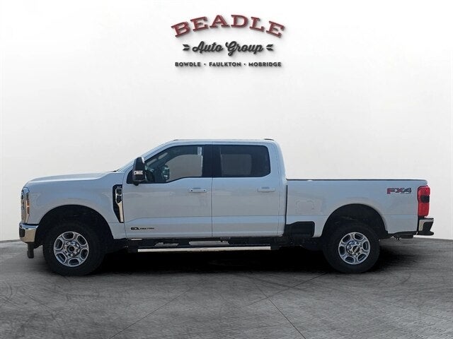 2026 Ford Super Duty F-350® XLT