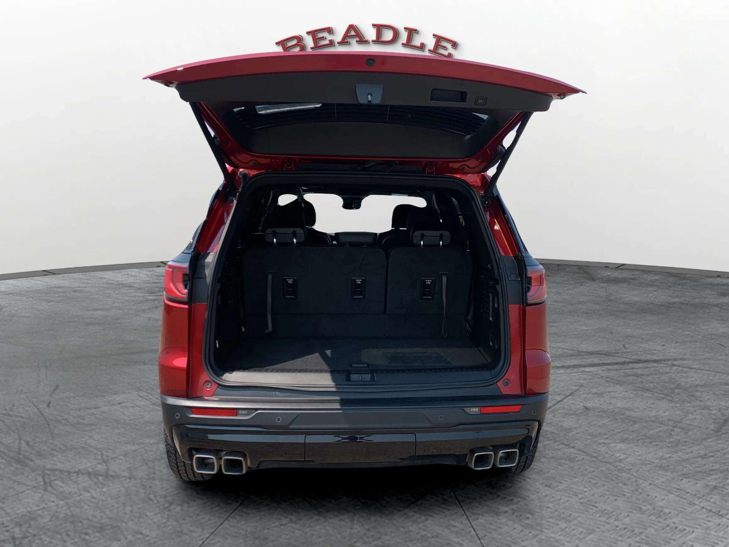 2025 GMC Acadia AT4