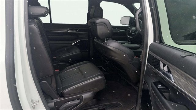 2023 Jeep Wagoneer L Series III 4x4