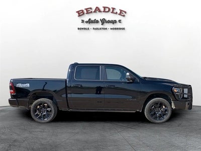 2023 RAM 1500 Laramie Crew Cab 4x4 5'7' Box