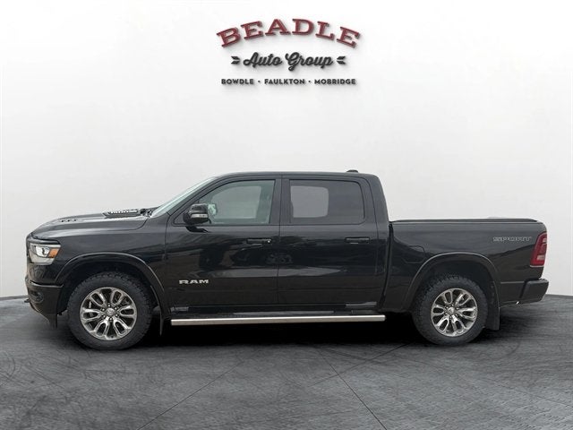 2022 RAM 1500 Laramie Crew Cab 4x4 5'7' Box