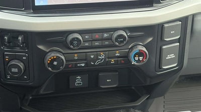 2026 Ford Super Duty F-350 SRW XLT