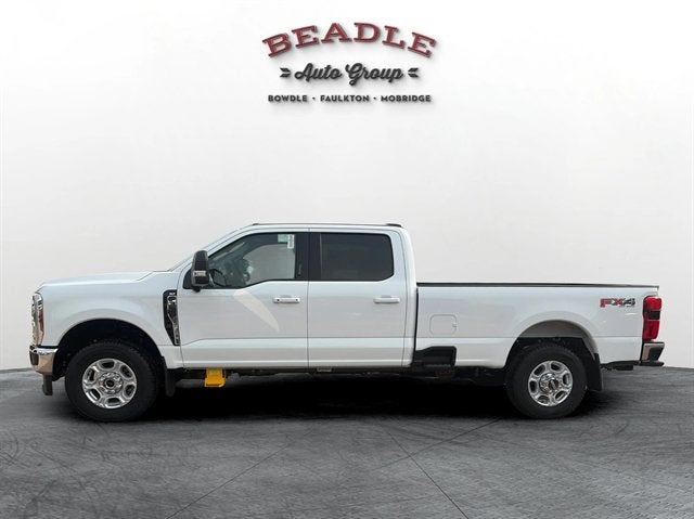 2026 Ford Super Duty F-350 SRW XLT