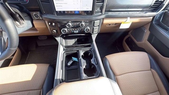 2026 Ford Super Duty F-350 SRW LARIAT