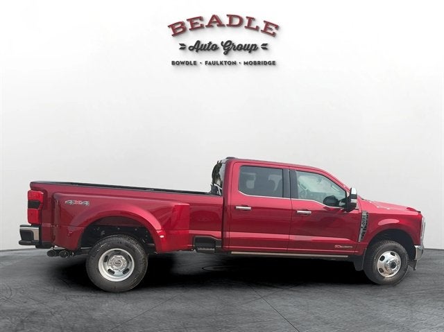 2026 Ford Super Duty F-350 DRW LARIAT
