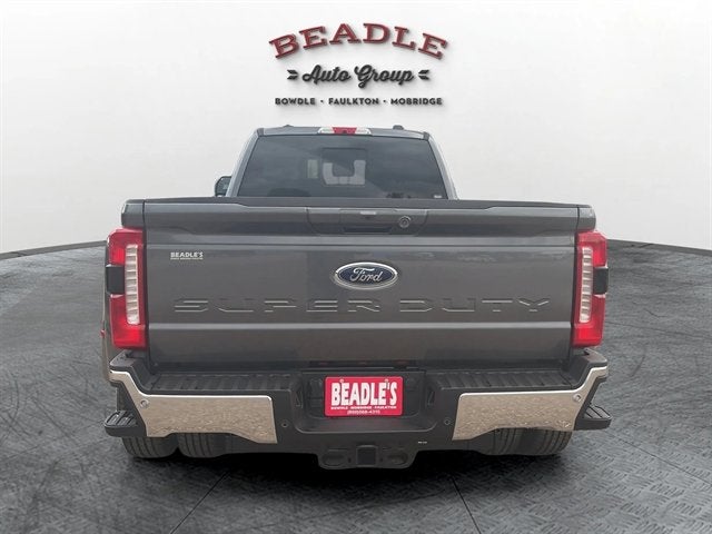 2026 Ford Super Duty F-350 DRW LARIAT