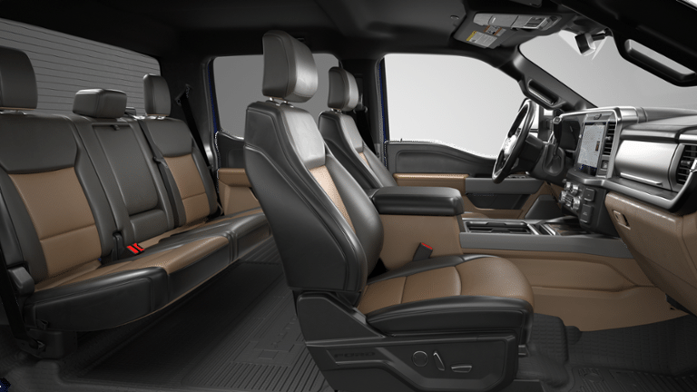 2026 Ford Super Duty F-350 DRW LARIAT