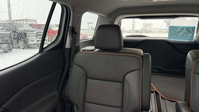 2023 GMC Acadia AWD AT4