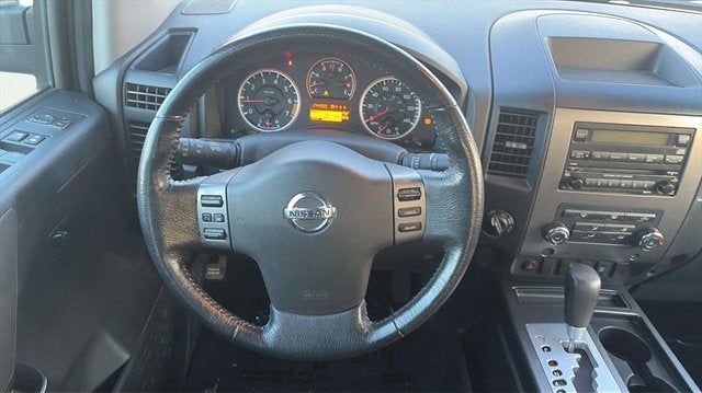 2010 Nissan Titan SE