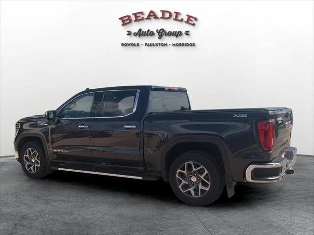 2023 GMC Sierra 1500 4WD Crew Cab Short Box SLT